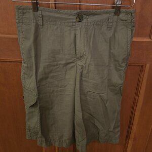 Liz Claiborne Women's Green Cotton Bermuda Shorts Size 8